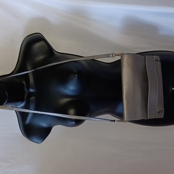 Summer & Rose Crossbody Purse - Picture 1 of 5